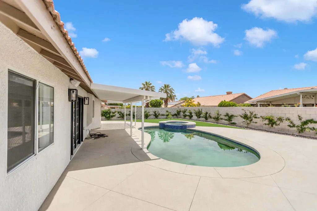 69835 Bluegrass Way, Cathedral City, California 92234 home-pic-39